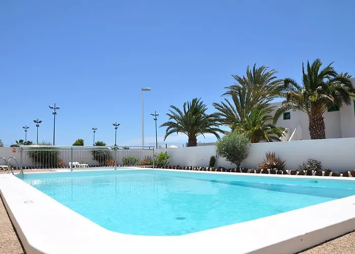 Dunia 211 * Puerto del Carmen (Lanzarote)